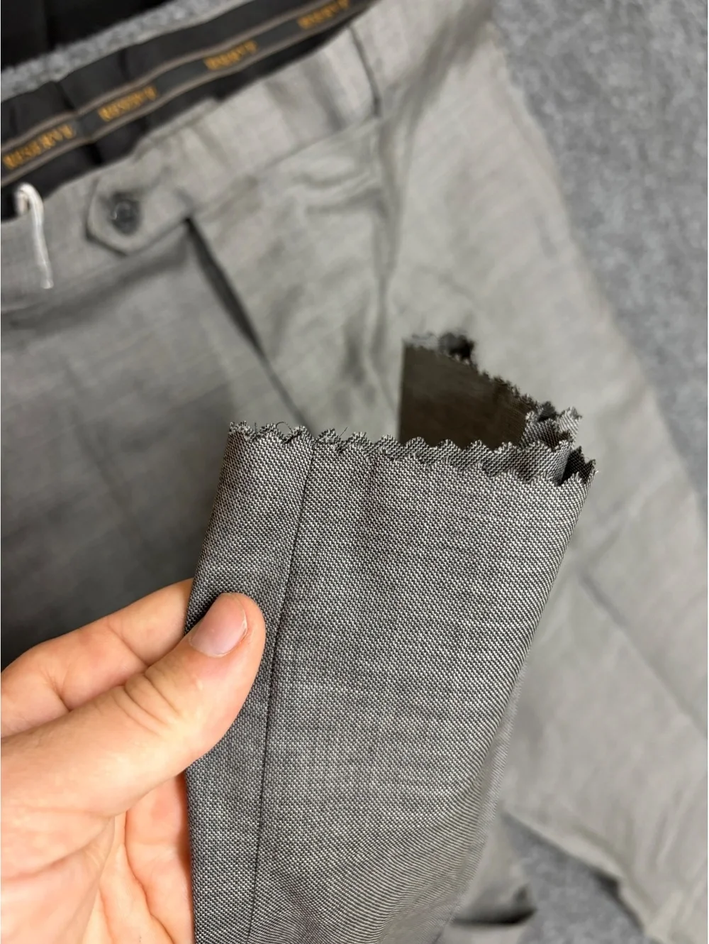 Jos A Bank Reserve 2 Piece Gray Wool Suit 44R/38 Tailored Fit